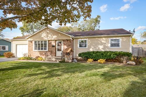 622 Sussex, Crystal Lake, IL 60014