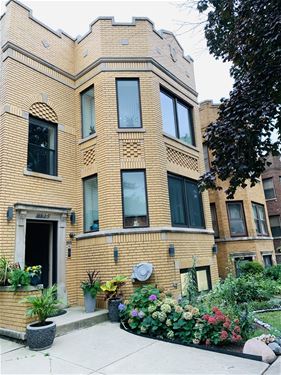 5625 N Campbell Unit 101, Chicago, IL 60659