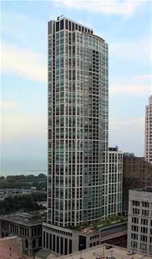 130 N Garland Unit 5202, Chicago, IL 60602