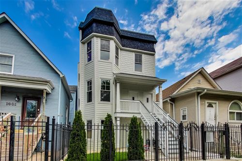 1629 N Sawyer, Chicago, IL 60647