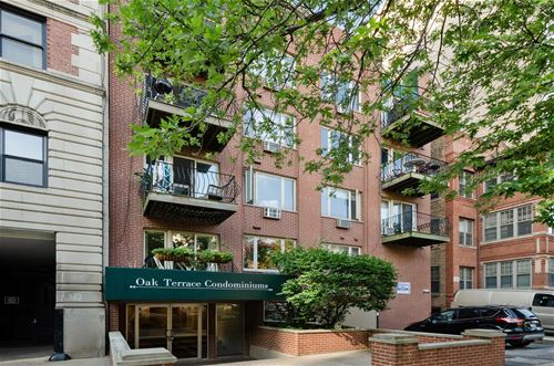 435 W Oakdale Unit 1D, Chicago, IL 60657