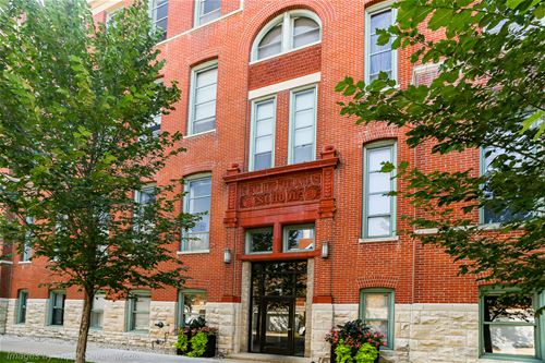 1445 W Belden Unit 1D, Chicago, IL 60614