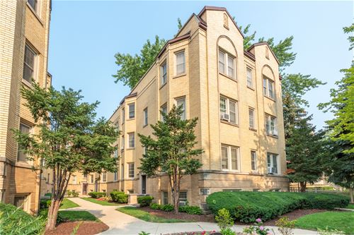 419 Wisconsin Unit 3W, Oak Park, IL 60302