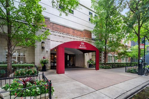 21 W Chestnut Unit 1501, Chicago, IL 60610