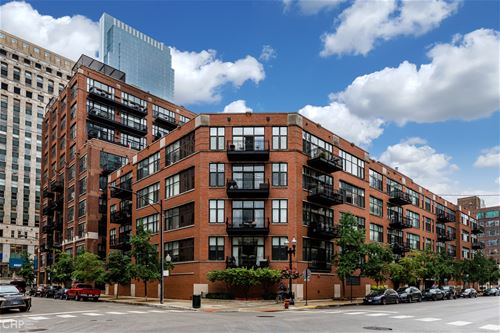 333 W Hubbard Unit 202, Chicago, IL 60610