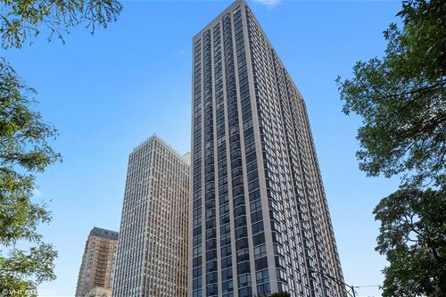 2650 N Lakeview Unit 1104, Chicago, IL 60614