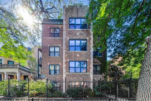 627 W Arlington Unit 2S, Chicago, IL 60614