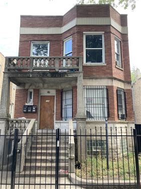 725 N Ridgeway, Chicago, IL 60624