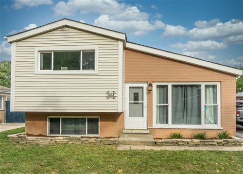 63 S Main, Glen Ellyn, IL 60137