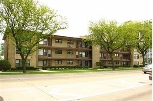 4805 N Harlem Unit 2, Chicago, IL 60656