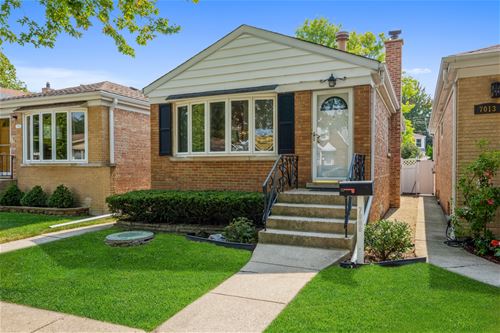 7009 W Summerdale, Chicago, IL 60656