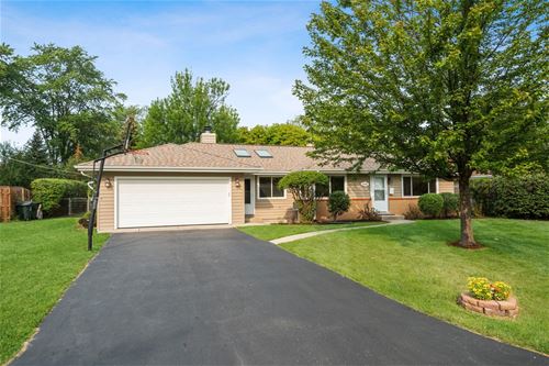 1102 Huber, Glenview, IL 60025