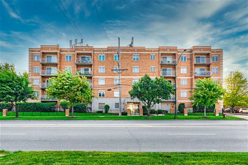 4534 N Cumberland Unit 108, Chicago, IL 60656