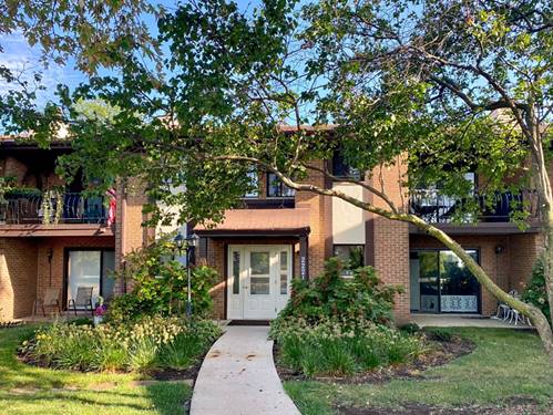 2221 Wharf Unit 201, Woodridge, IL 60517