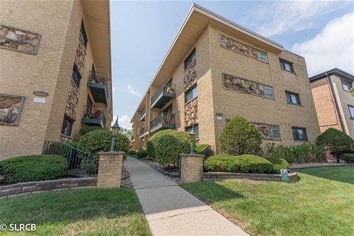 6870 N Northwest Unit 2D, Chicago, IL 60631