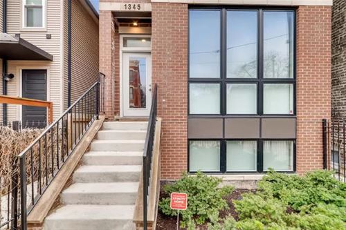 1345 W Huron Unit 3, Chicago, IL 60642