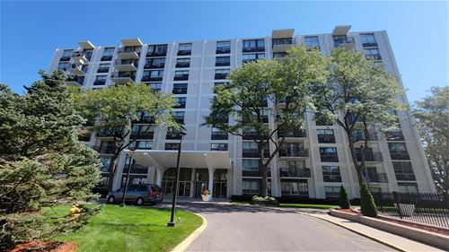 9001 W Golf Unit 4B, Des Plaines, IL 60016