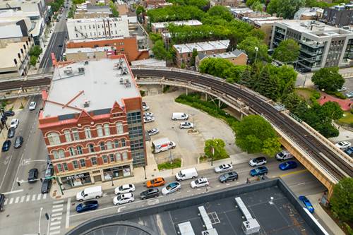 758 W North, Chicago, IL 60610