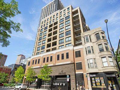707 N Wells Unit 705, Chicago, IL 60654