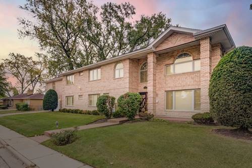 4275 W Jarvis, Lincolnwood, IL 60712