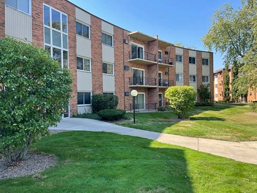 9716 S Karlov Unit 2-108, Oak Lawn, IL 60453