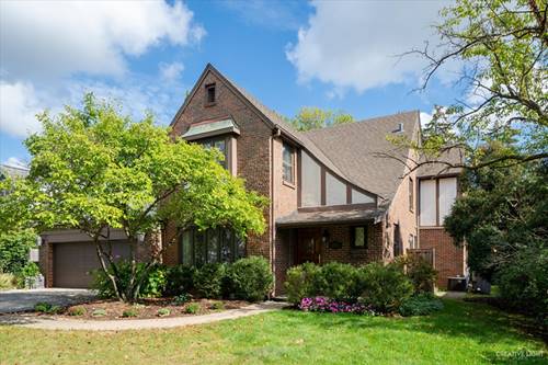 249 N Exmoor, Glen Ellyn, IL 60137