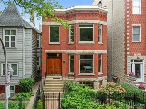 634 W Briar, Chicago, IL 60657