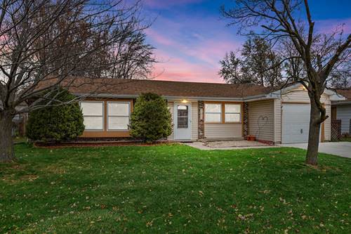 1168 Highbury, Elgin, IL 60120