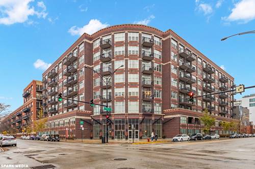 1000 W Adams Unit 709, Chicago, IL 60607