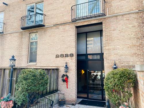 2828 N Burling Unit 320, Chicago, IL 60657