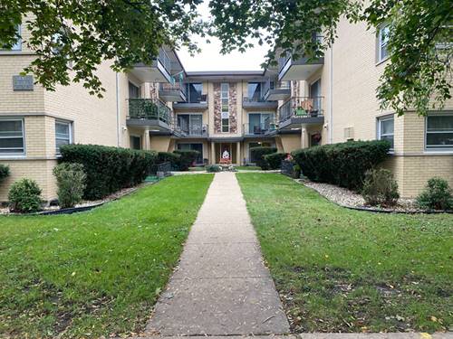 4231 N Kedvale Unit 1C, Chicago, IL 60641