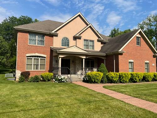 4433 Roslyn, Downers Grove, IL 60515