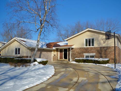 3023 N Wilshire, Arlington Heights, IL 60004