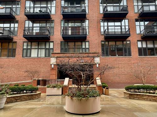 333 W Hubbard Unit 414, Chicago, IL 60654