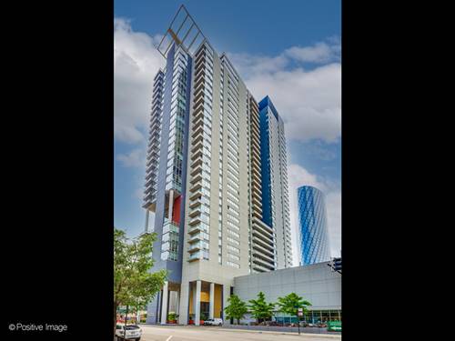 737 W Washington Unit 1008, Chicago, IL 60661