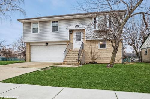 511 E Schaumburg, Streamwood, IL 60107