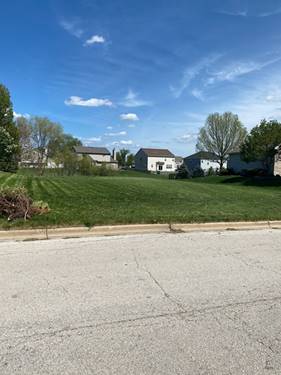 316 Bucktail, Oswego, IL 60543