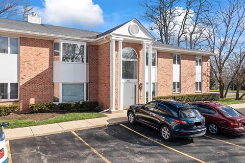 1501 N Milwaukee Unit 6A, Libertyville, IL 60048