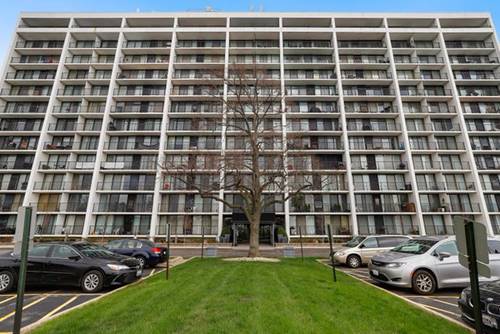 2005 S Finley Unit 703, Lombard, IL 60148