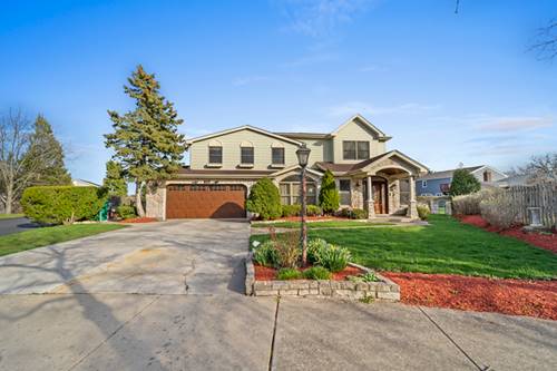 771 Oakwood, Westmont, IL 60559