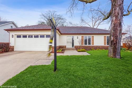 1505 Ranchview, Naperville, IL 60565