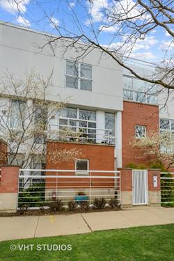 2952 N Paulina, Chicago, IL 60657