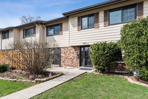 7330 Winthrop Unit 2, Downers Grove, IL 60515