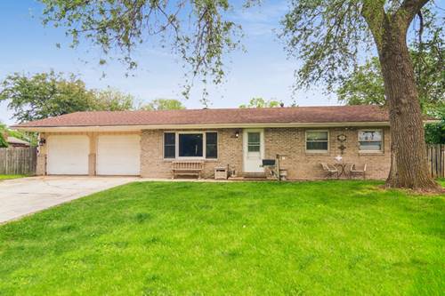 1131 S Braintree, Schaumburg, IL 60193