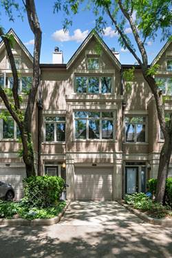 2742 N Janssen, Chicago, IL 60614