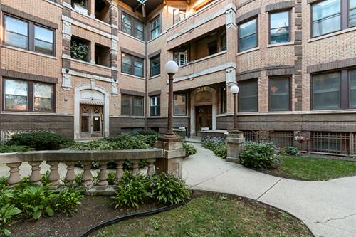 941 E Hyde Park Unit 1, Chicago, IL 60615