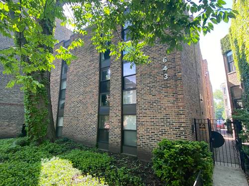 643 W Barry Unit 2B, Chicago, IL 60657