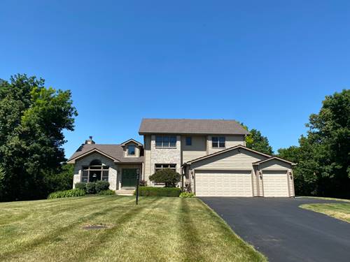 1360 Infanta, Woodstock, IL 60098