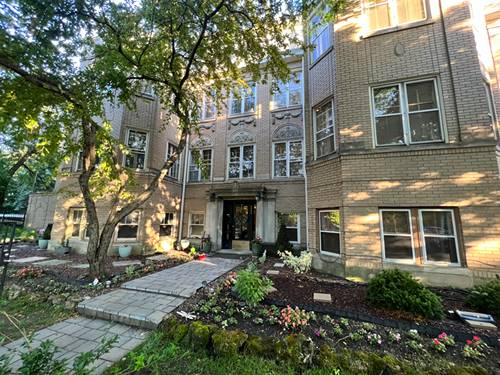 2749 W Sunnyside, Chicago, IL 60625