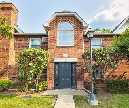 1321 Cunat Unit 2C, Lake In The Hills, IL 60156